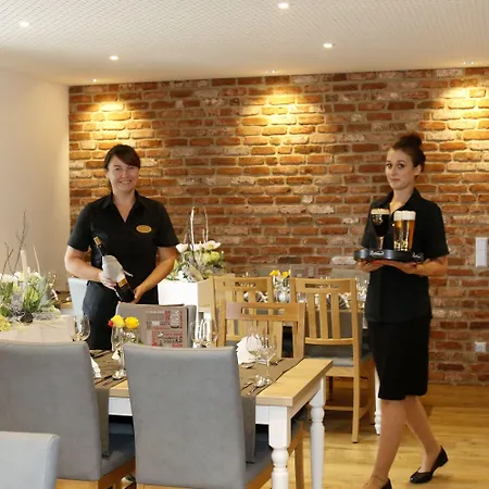 Maerkischer Hof Szálloda 3*