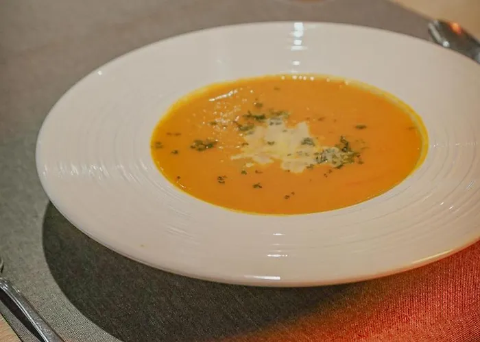 Maerkischer Hof מלון 3*