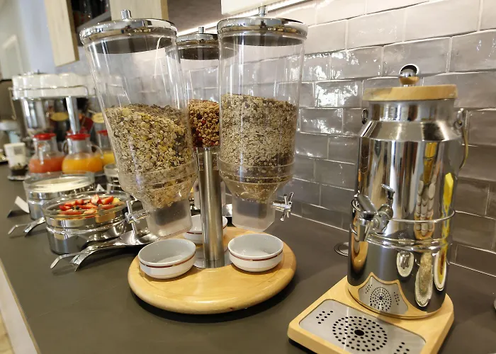 Maerkischer Hof מלון 3*